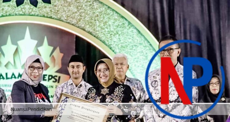 Hari Guru Nasional 2023, Ciamis Borong Puluhan Penghargaan Gambar Tangkap layar :portal.ciamiskab.go.id/