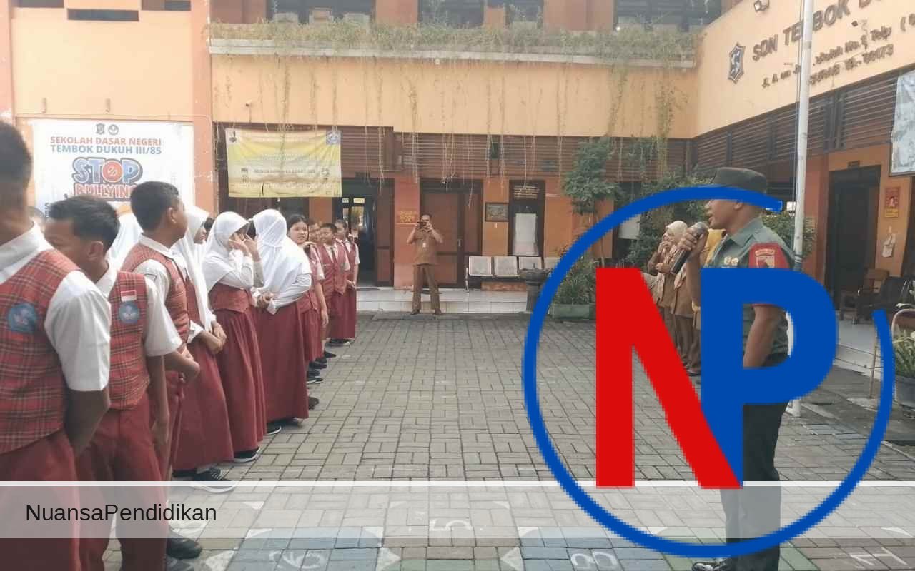 Peduli Pendidikan Disiplin: Babinsa Sambangi SDN Tembok Dukuh