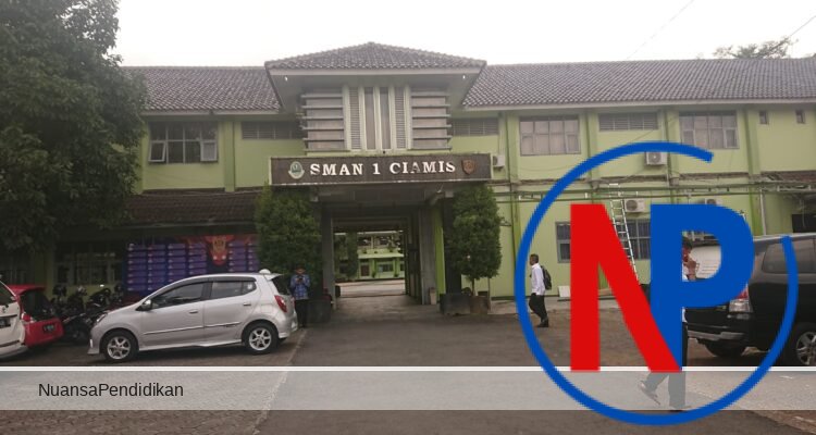Rantang Kanyaah SMAN 1 Ciamis Salurkan 70 Paket Sembako